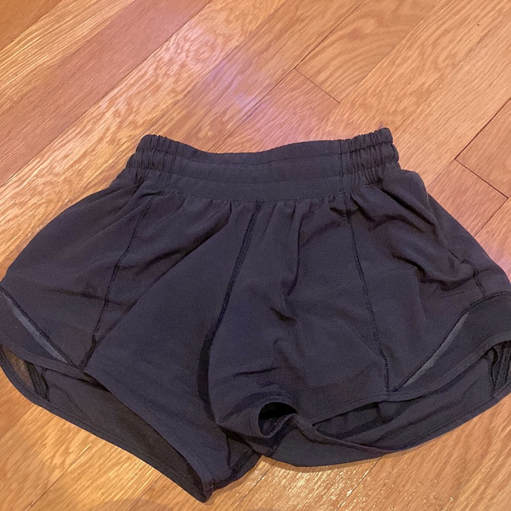 BLACK LULULEMON HOTTY HOTS